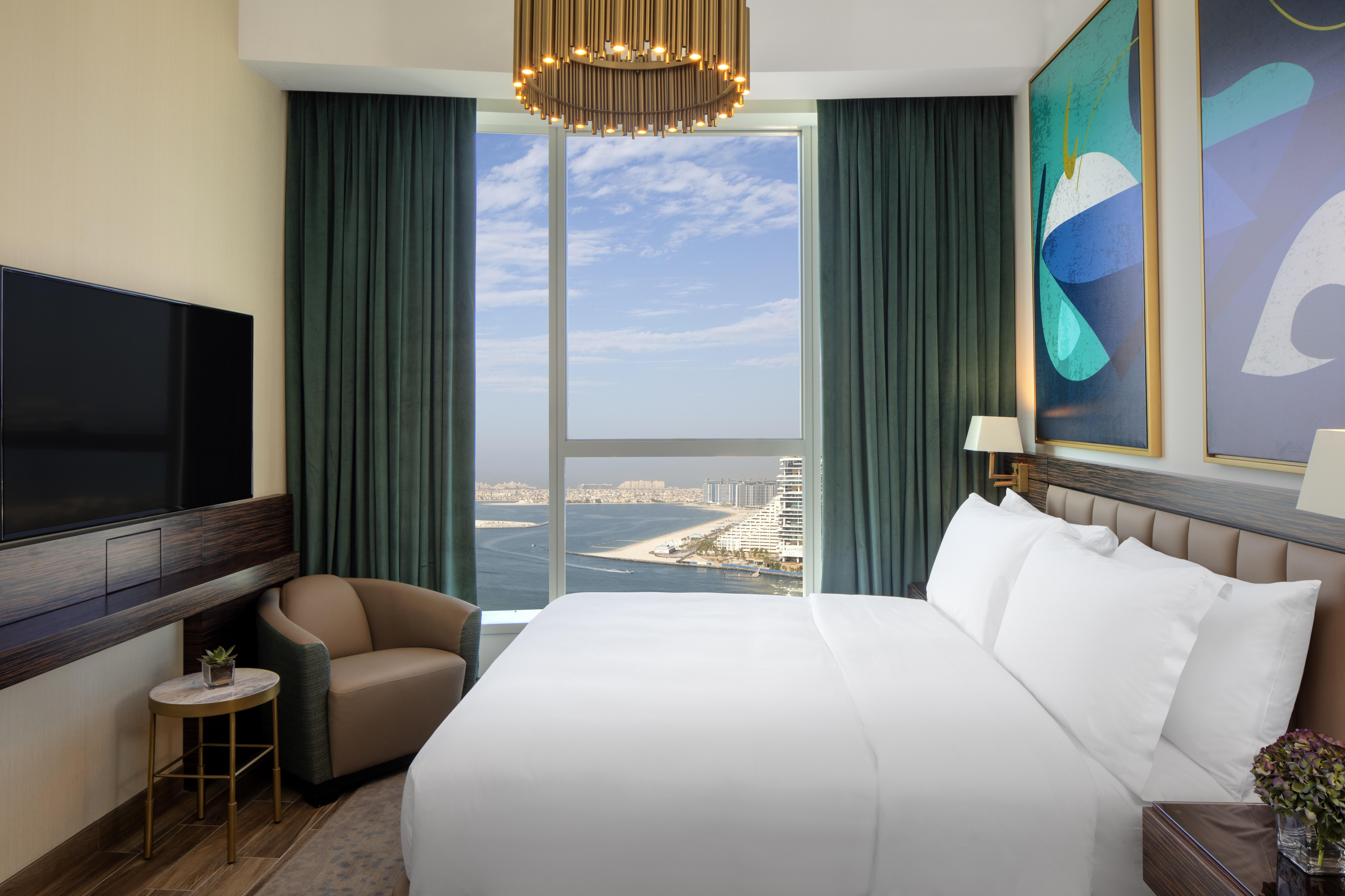 Avani Palm View & Апарт-отель