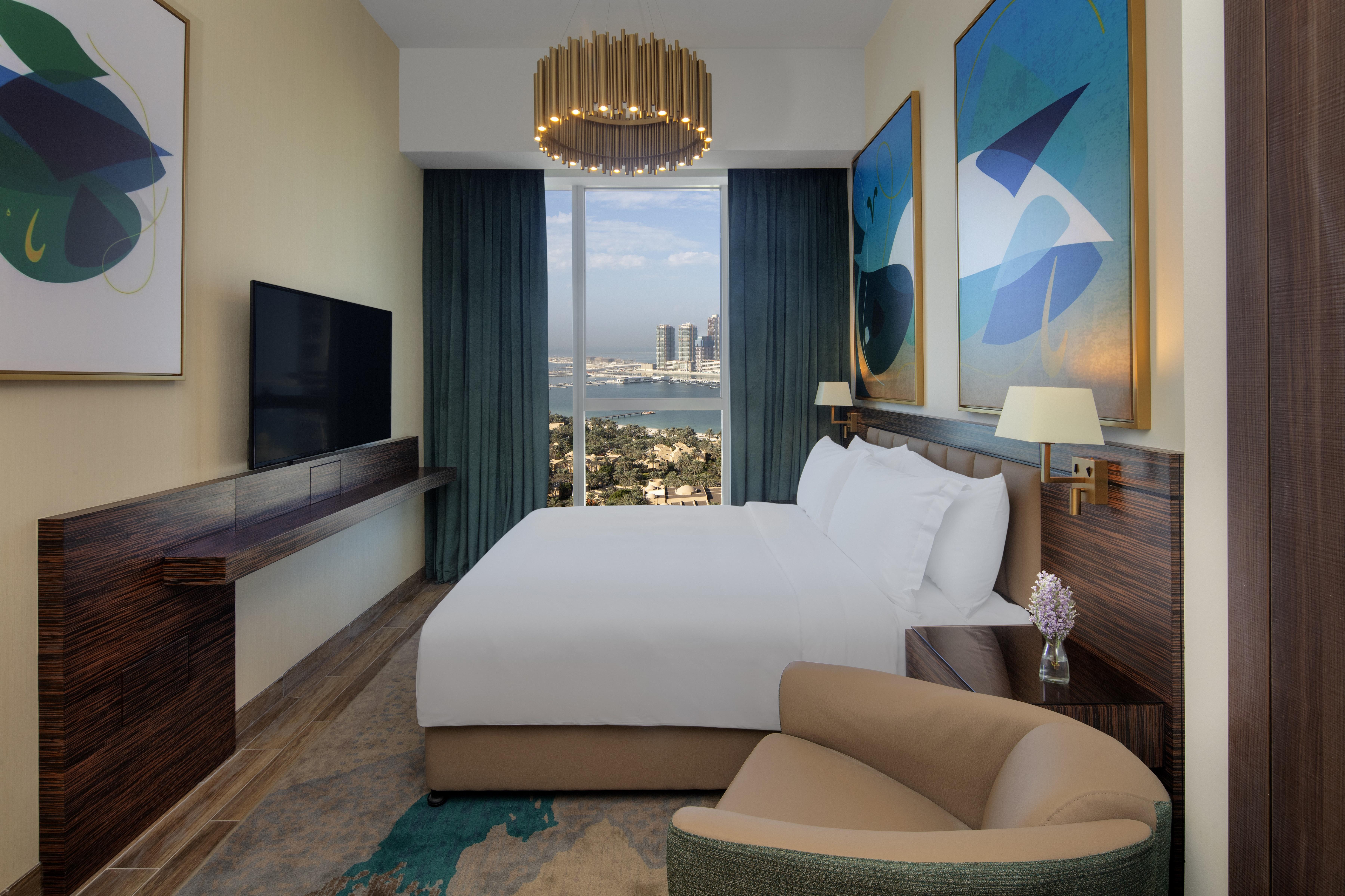 Avani Palm View & Дубай